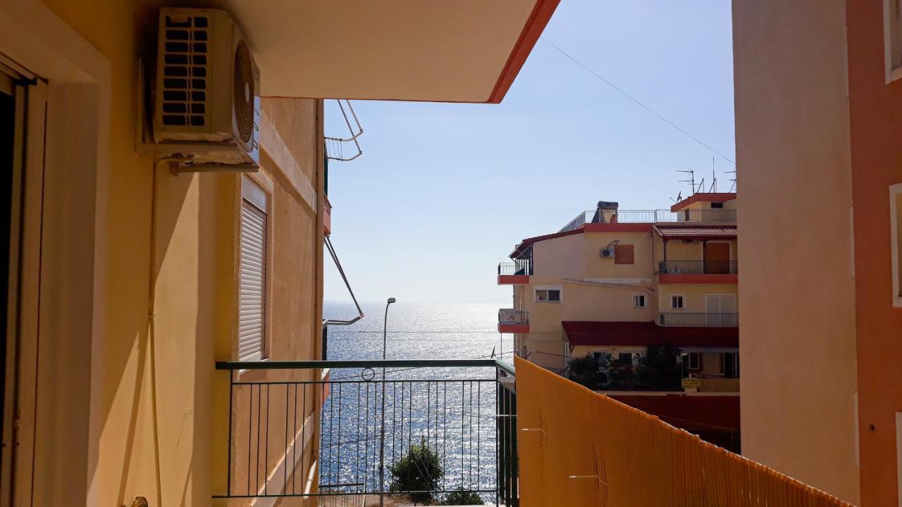 Hotel Sea Breeze Saranda Kültér fotó