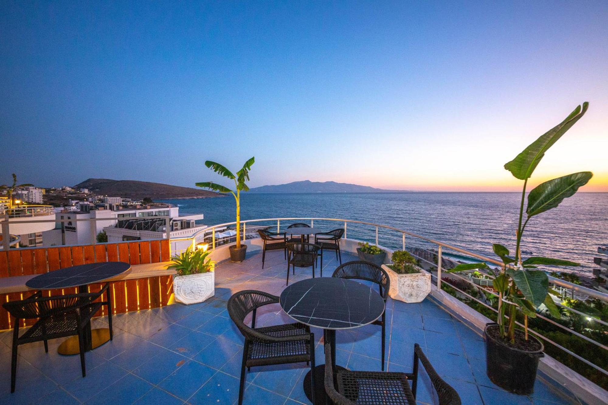 Hotel Sea Breeze Saranda Kültér fotó