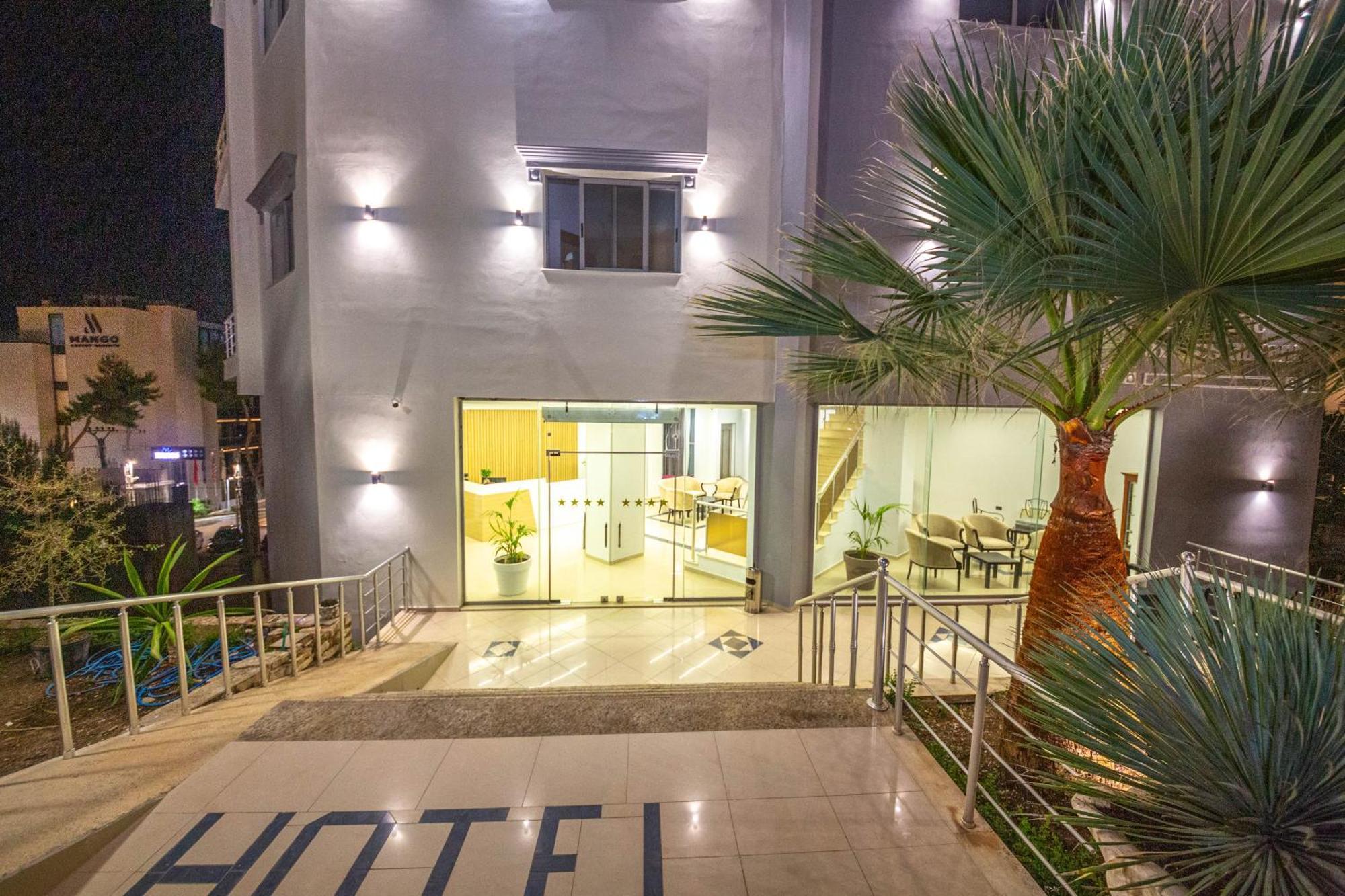 Hotel Sea Breeze Saranda Kültér fotó