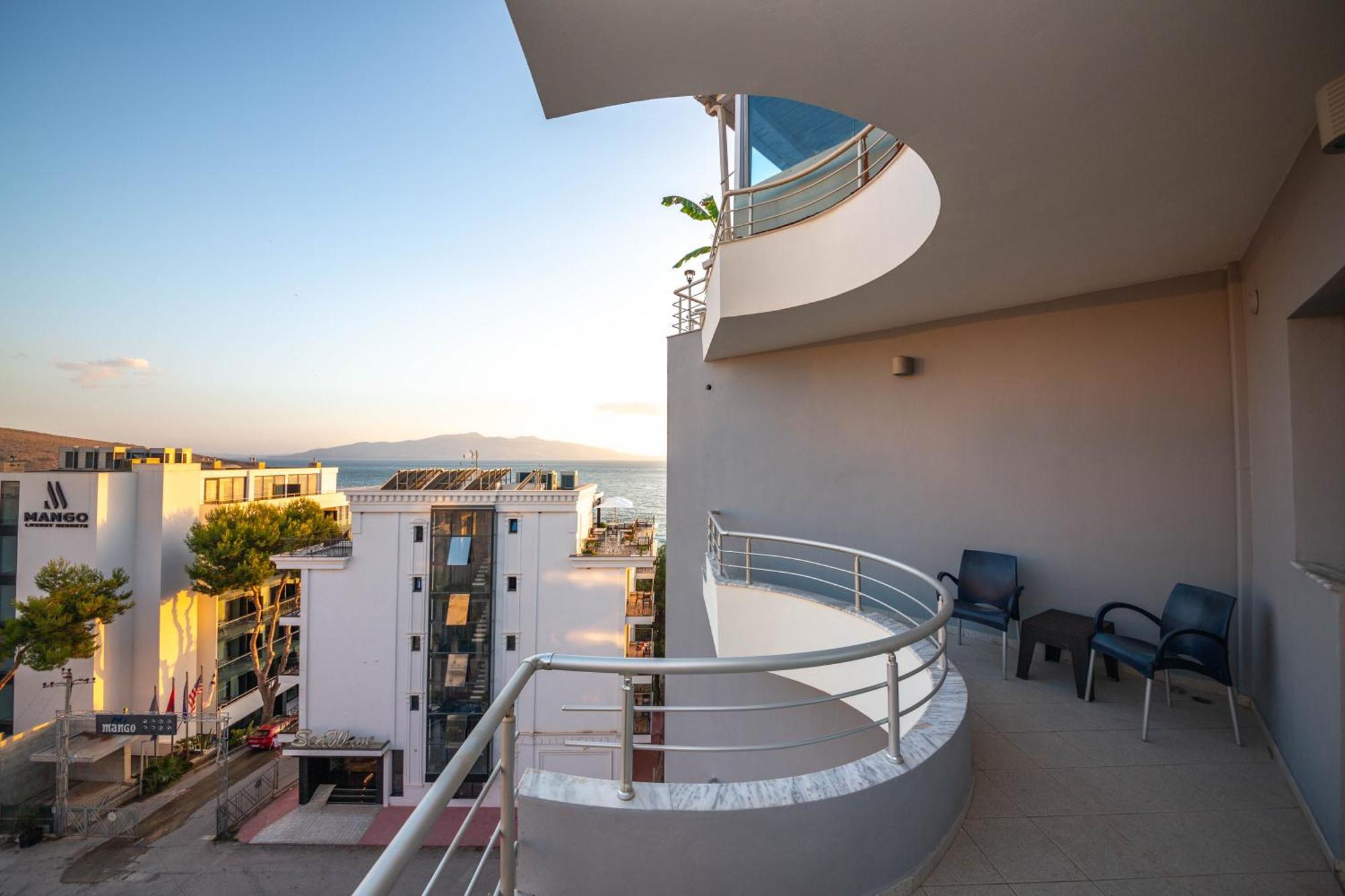 Hotel Sea Breeze Saranda Kültér fotó