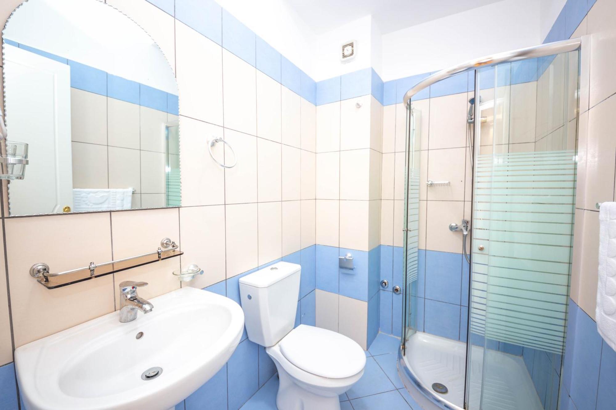 Hotel Sea Breeze Saranda Kültér fotó
